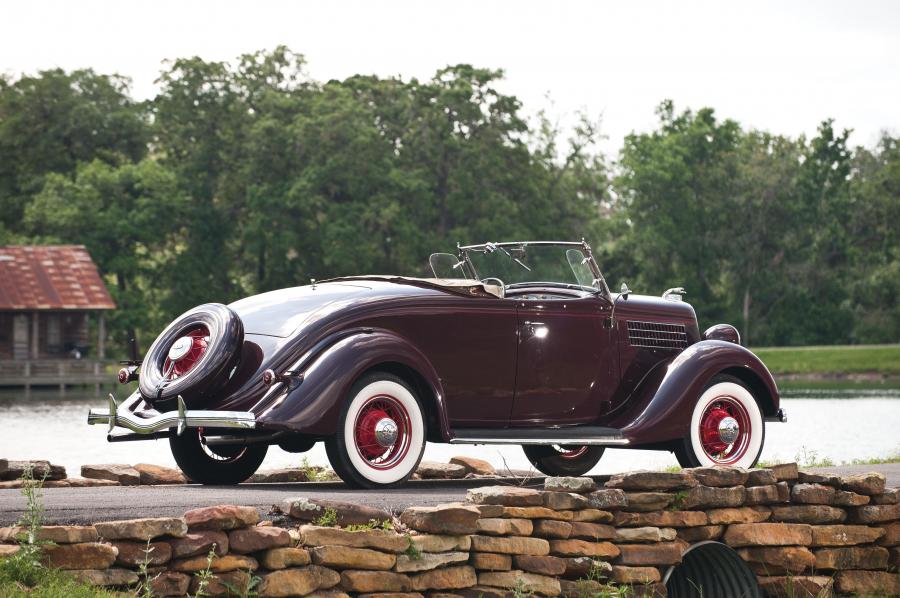  Ford DeLuxe Roadster 1935 года  (фото 18 из 41)